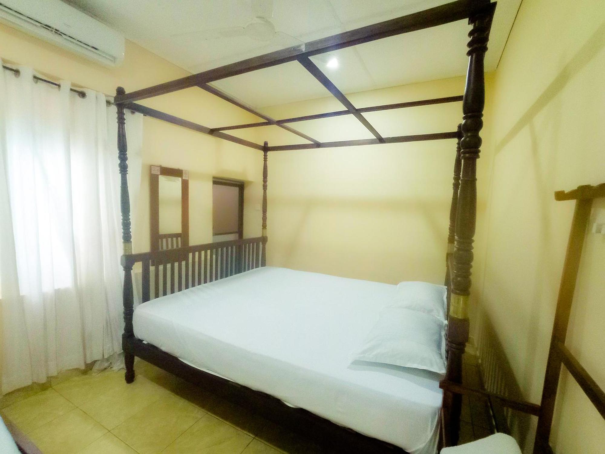 The Duchess Old Hotel Matara Buitenkant foto